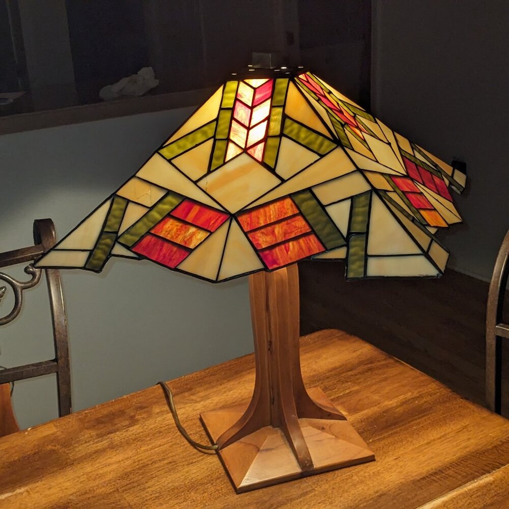 1970's Tiffany Style Table Lamp Mission Style Tiffany Lamp 2-Light 16X16X24